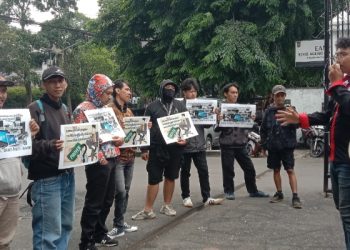 Aktivis Anak Bangsa menyoroti dugaan penyimpangan dana pokok pikiran (Pokir) yang diduga melibatkan sejumlah anggota DPRD Jabar, Rabu, 19/02/2025.