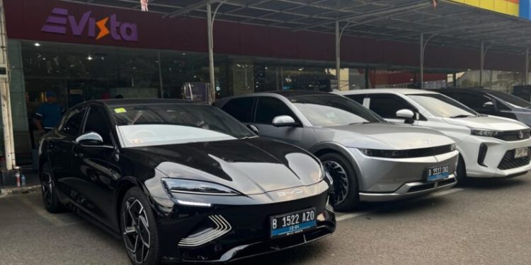 Kelebihan Rental Mobil Listrik di Evista: Bebas Ganjil Genap, Potongan Harga Gila-gilaan!