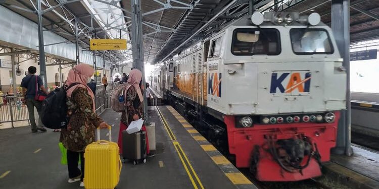 Solo Terintegrasi, Stasiun dan Terminal Terhubung, Efisienkan Perjalanan Masyarakat Pada Saat Lebaran