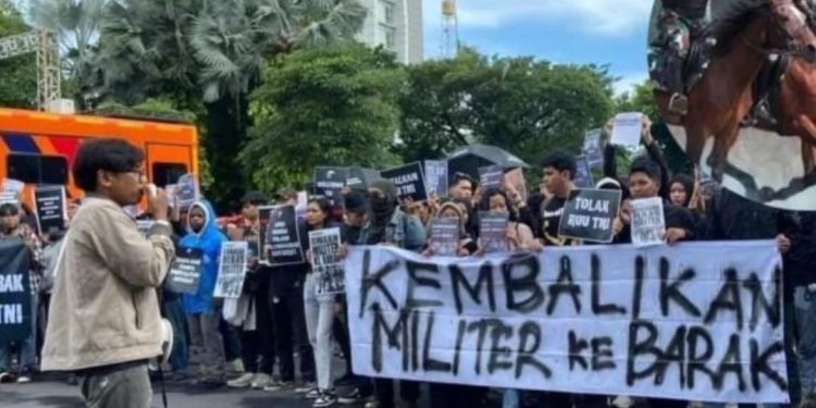 Penolakan Revisi UU TNI Berlanjut di Gelanggang MK