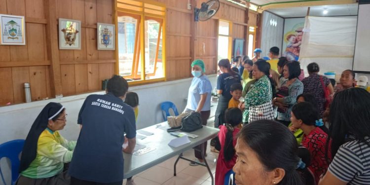 Pemuda Katolik dan Legio Maria Kevikepan Toraja, Gelar Pengobatan Gratis dan Sunatan Massal Songsong 25 Tahun