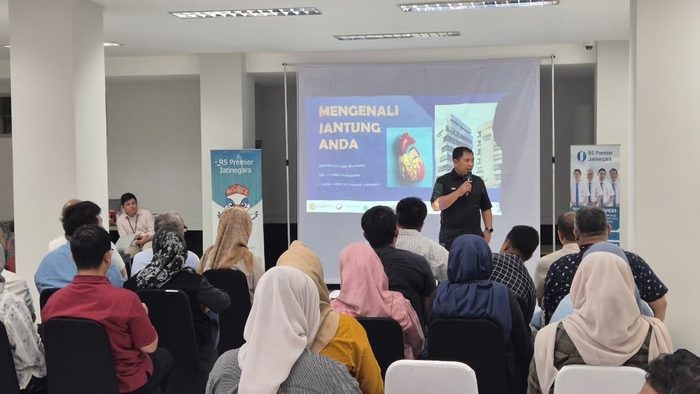 BRI Branch Office Otista Region 6/Jakaarta 1 Gandeng RS Premiere Jatinegara Gelar Sosialisasi dan Pemeriksaan EKG bagi Pekerja