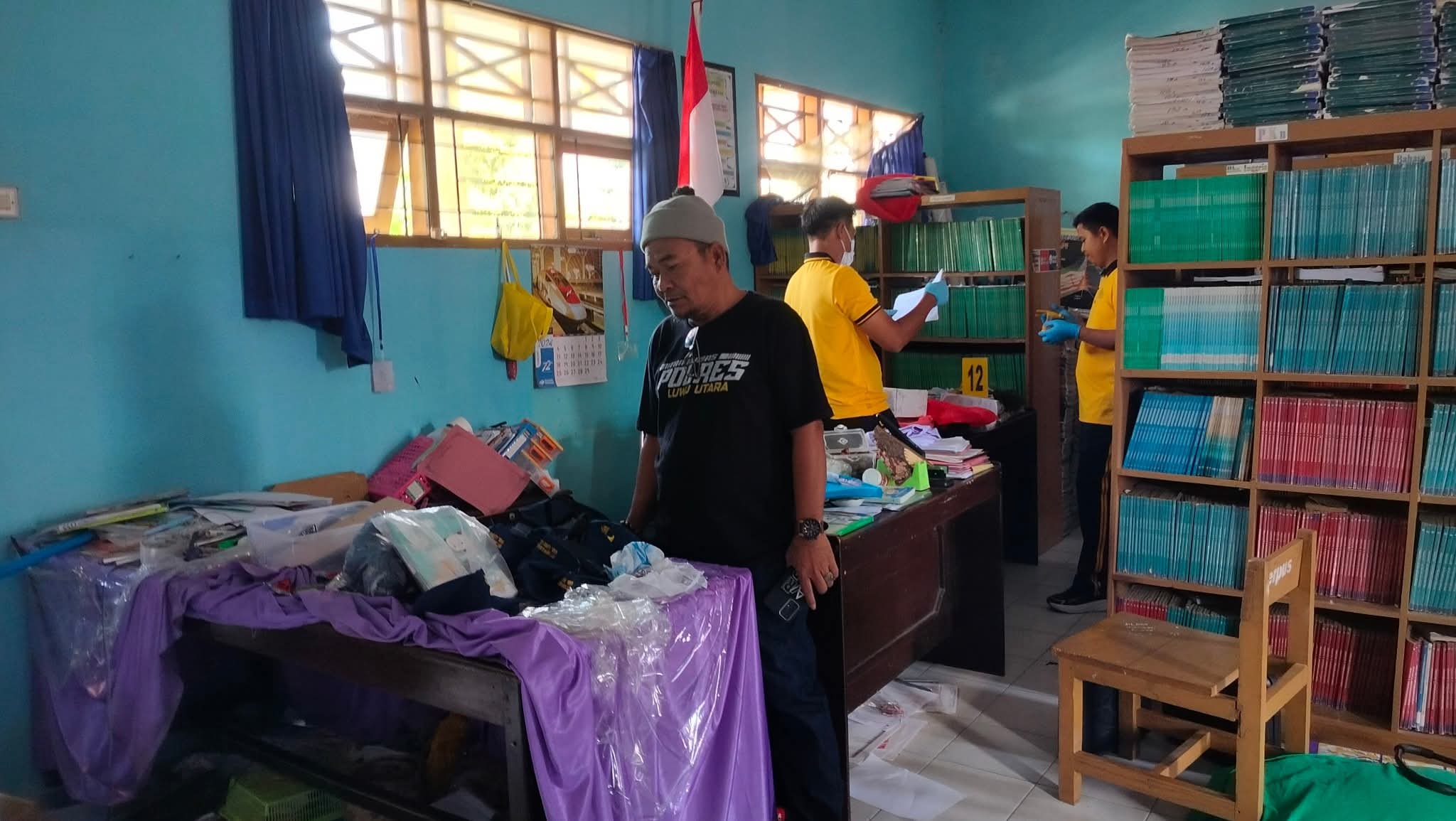 SMPN 4 Masamba Dibobol Maling, Laptop dan Faktur Pembelian Buku Digasak
