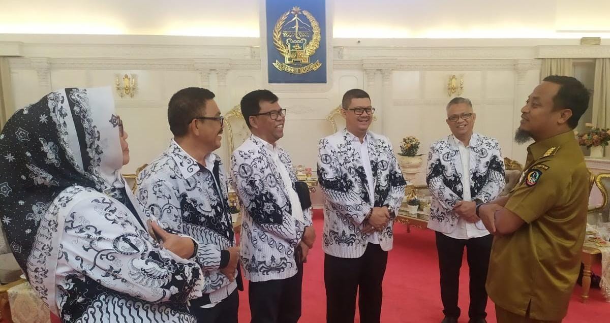 Andi Sudirman Terima Pengurus PGRI Sulsel, Bahas PORSENIJAR di Sidrap dan Hari Guru Nasional