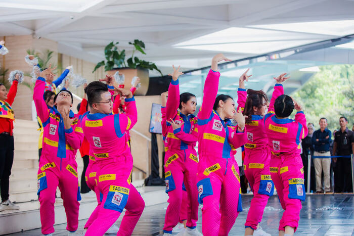 BRI Kramat Region 6/Jakarta 1 Serahkan Bantuan 1 Unit Mobil Ambulans Kepada Gereja HKBP Letjend Suprapto