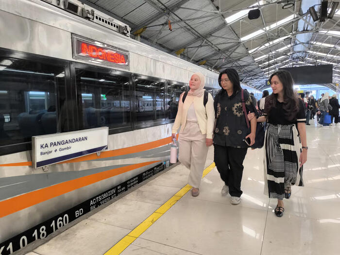 Yuk, Hormati Sesama Pelanggan: Liburan Nyaman Dimulai dari Sikap Kita