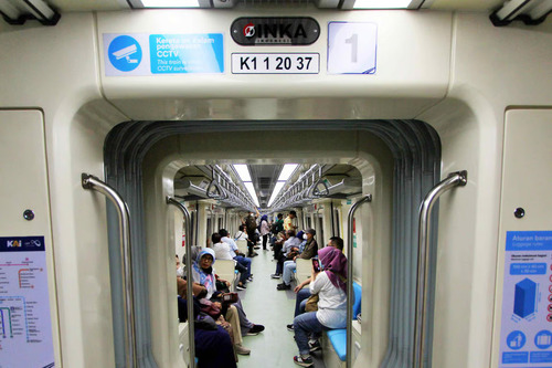 Emas Melemah Jelang Keputusan The Fed, Namun Tren Bullish Tetap Kokoh