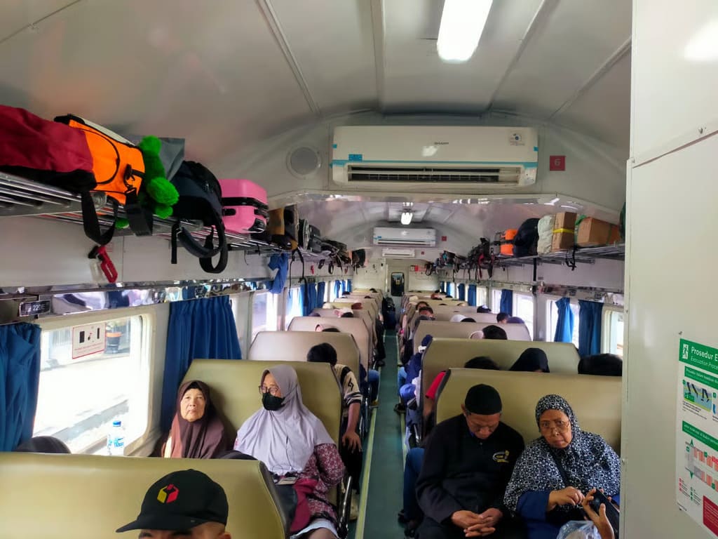 Pastikan Layanan Optimal di Hari Ke-5 Nataru, KAI Daop 7 Madiun Tegaskan Tiket KA Masih Tersedia